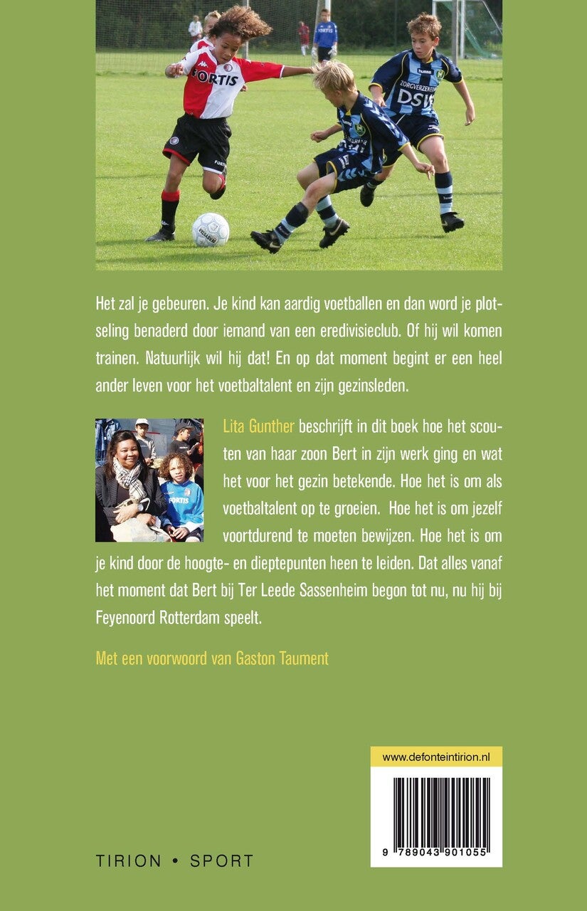 En nu speelt hij bij een topclub (E-book)