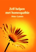 Zelf helpen met homeopathie (Hardback)
