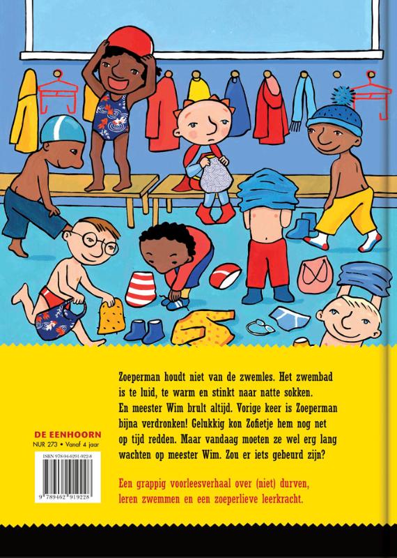 Zoeperman zwemt (Hardback)