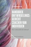 Handboek ontwikkelingsgericht coachen (Paperback)
