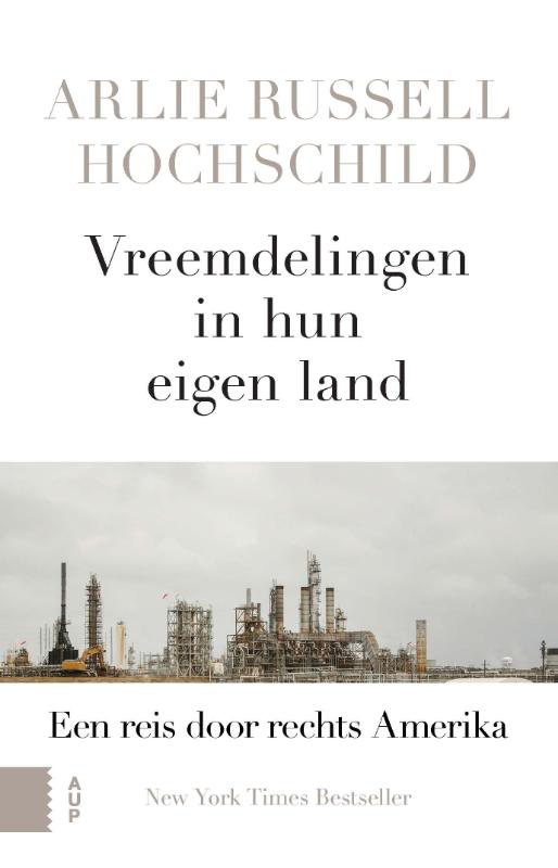 Vreemdelingen in hun eigen land (Hardback)